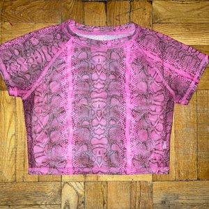 Mesh snakeskin shirt e girl unif